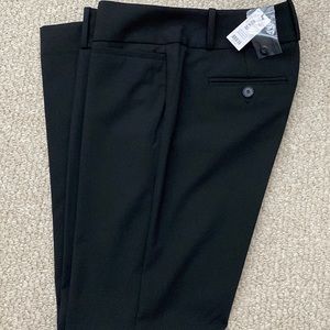 Limited Drew fit bootcut black dress pants size 4. NWT never needs ironing